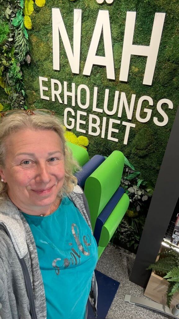 Anja als BERNINA-Expertin beim Einsatz im Nähpark Cham im Bayrischen Wald